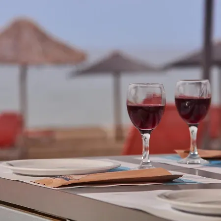 Aptera Hotel 3*